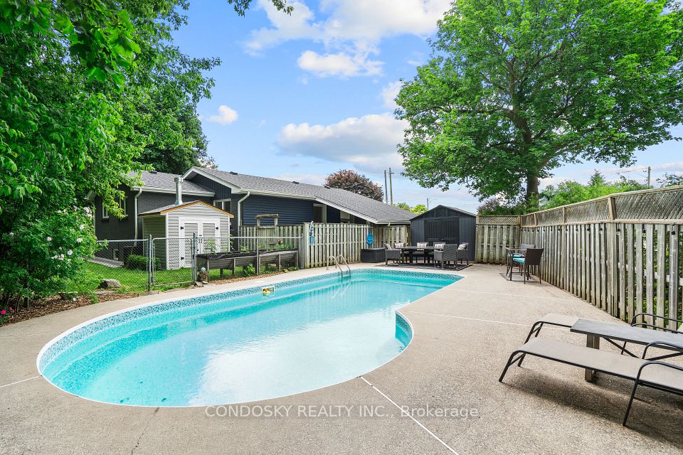 15 Gibbons Place, Halton Hills, ON L7G 1M2 at 15 Gibbons Place, Halton Hills, ON L7G 1M2, Halton Hills, ON, L7G 1M2