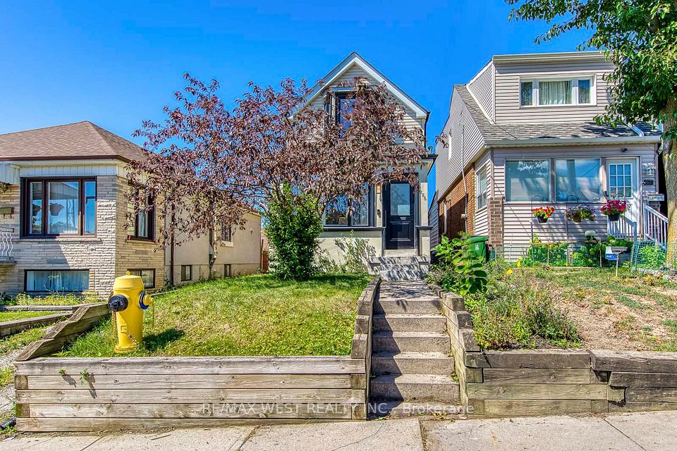 286 Gilbert Avenue, Toronto, ON M6E 4W7 at 286 Gilbert Avenue, Toronto, ON M6E 4W7, Toronto W03, ON, M6E 4W7