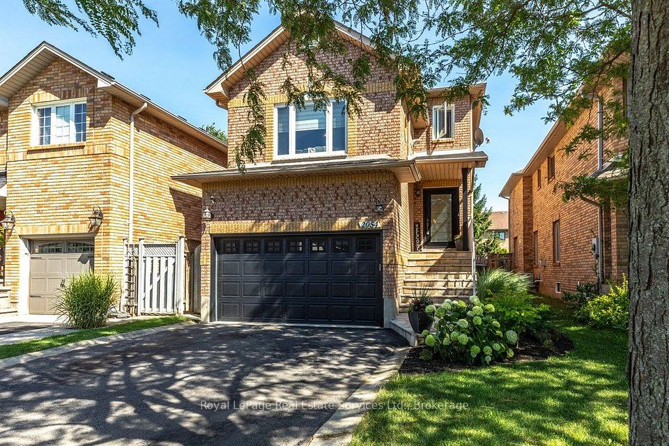 2054 Westmount Drive, Oakville, ON L6M 3P2 at 2054 Westmount Drive, Oakville, ON L6M 3P2, Oakville, ON, L6M 3P2