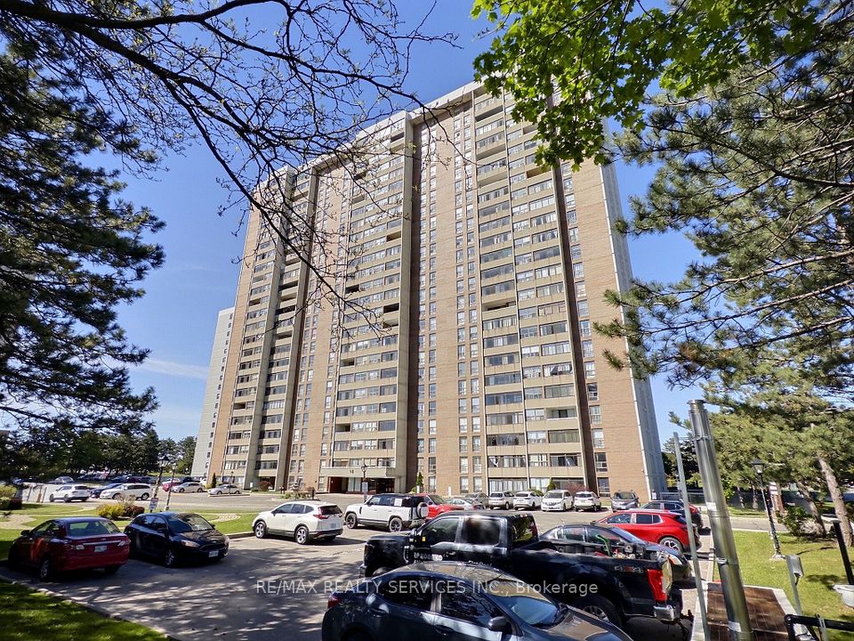 18 Knightsbridge Road 1812, Brampton, ON L6T 3X5 at 18 Knightsbridge Road 1812, Brampton, ON L6T 3X5, Brampton, ON, L6T 3X5