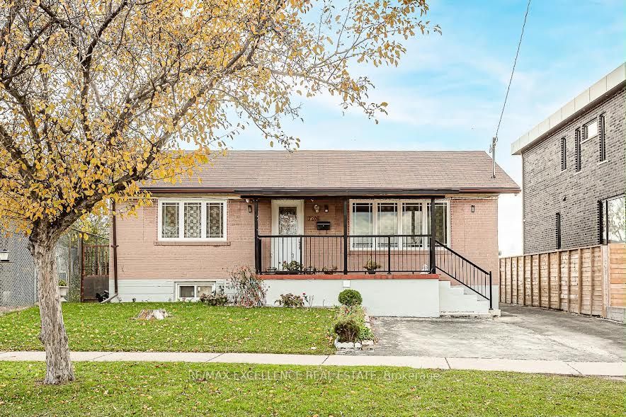 7208 Hermitage Road, Mississauga, ON L4T 2S4 at 7208 Hermitage Road, Mississauga, ON L4T 2S4, Mississauga, ON, L4T 2S4