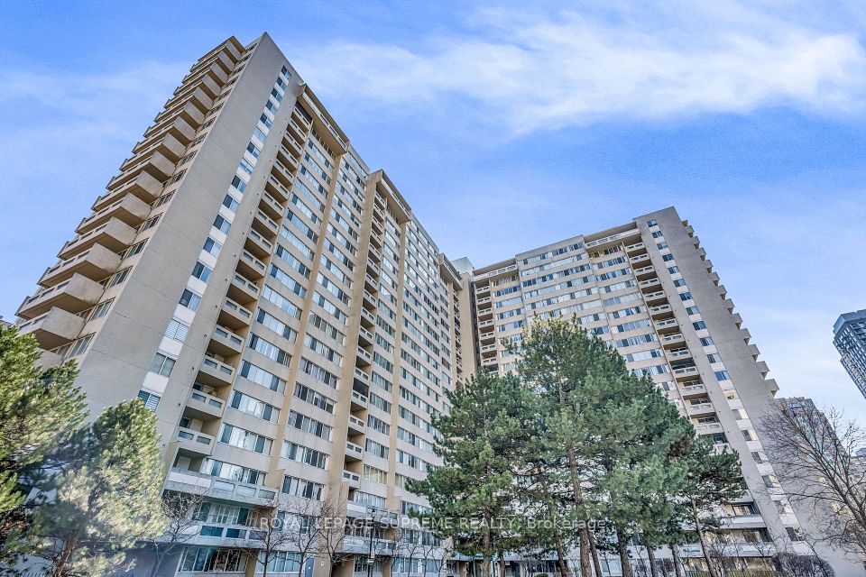 3590 Kaneff Crescent 1907, Mississauga, ON L5A 3X3 at 3590 Kaneff Crescent 1907, Mississauga, ON L5A 3X3, Mississauga, ON, L5A 3X3