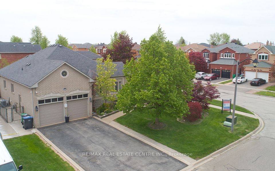 1 Kirkwood Crescent, Caledon, ON L7C 1A5 at 1 Kirkwood Crescent, Caledon, ON L7C 1A5, Caledon, ON, L7C 1A5