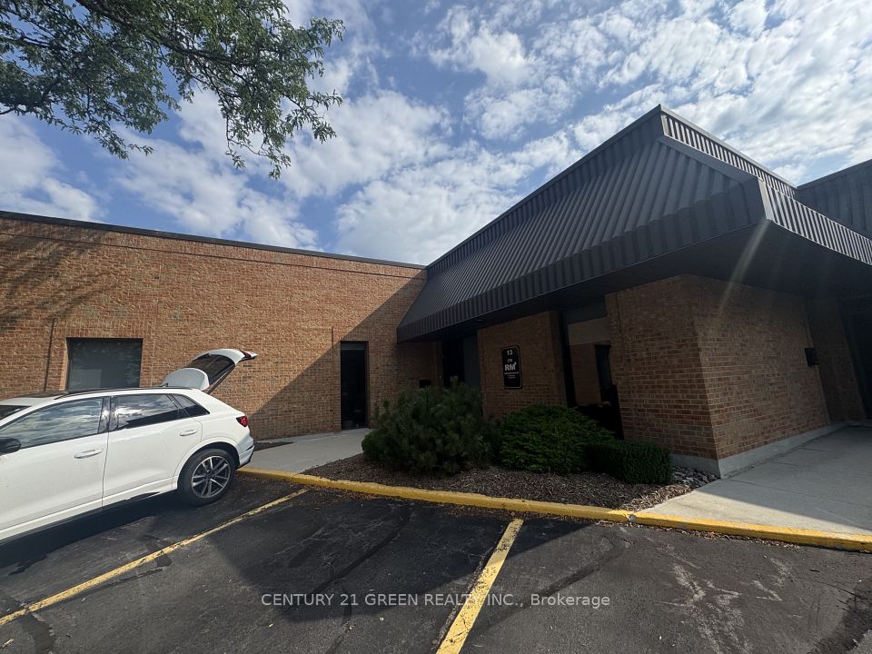 250 Wyecroft Road 13, Oakville, ON L6K 3T7