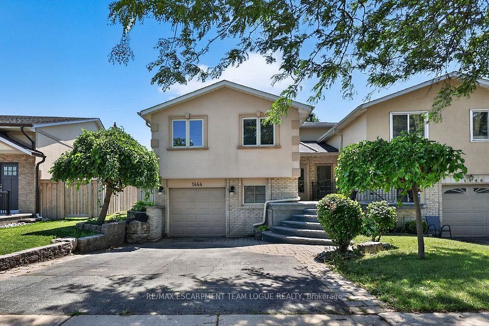Semi-Detached at 1444 PADDINGTON Court, Burlington, ON L7M 1W7, Burlington