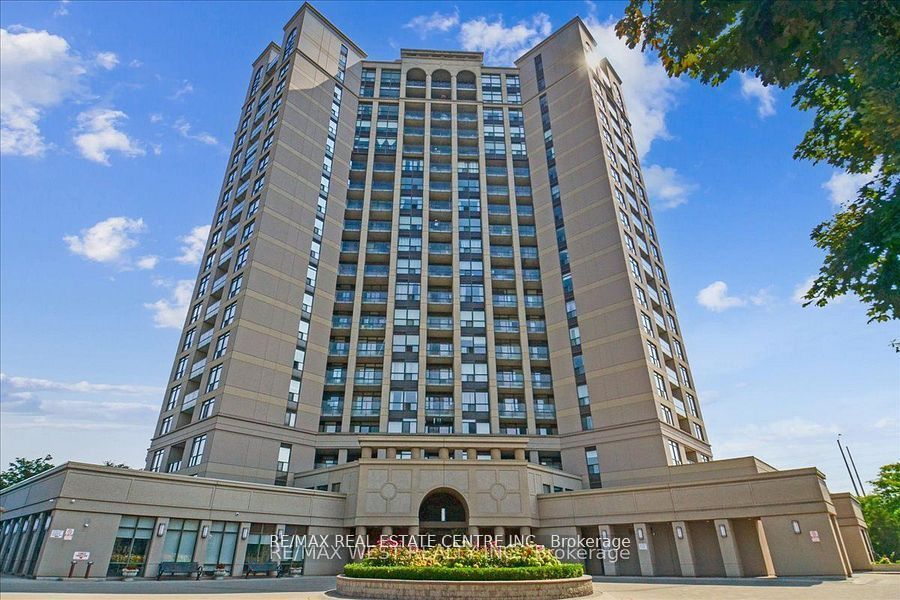 220 Forum Drive TH#111, Mississauga, ON L4Z 4K1 at 220 Forum Drive TH#111, Mississauga, ON L4Z 4K1, Mississauga, ON, L4Z 4K1