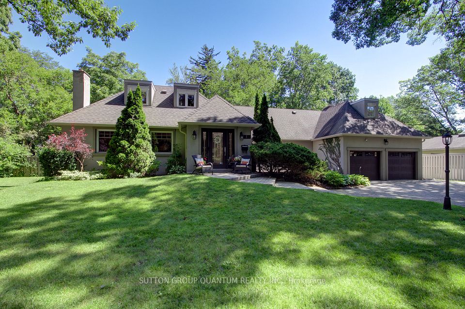 1391 Queen Victoria Avenue, Mississauga, ON L5H 3H2 at 1391 Queen Victoria Avenue, Mississauga, ON L5H 3H2, Mississauga, ON, L5H 3H2