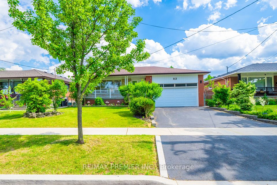 62 Keegan Crescent, Toronto, ON M3J 1G2 at 62 Keegan Crescent, Toronto, ON M3J 1G2, Toronto W05, ON, M3J 1G2