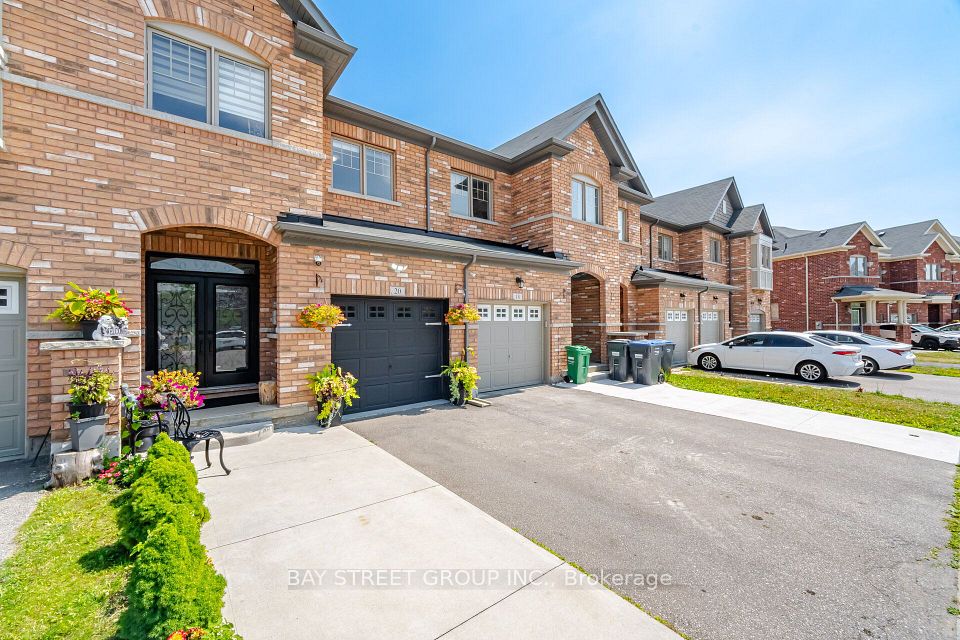 20 Davenfield Circle, Brampton, ON L6P 4L9 at 20 Davenfield Circle, Brampton, ON L6P 4L9, Brampton, ON, L6P 4L9