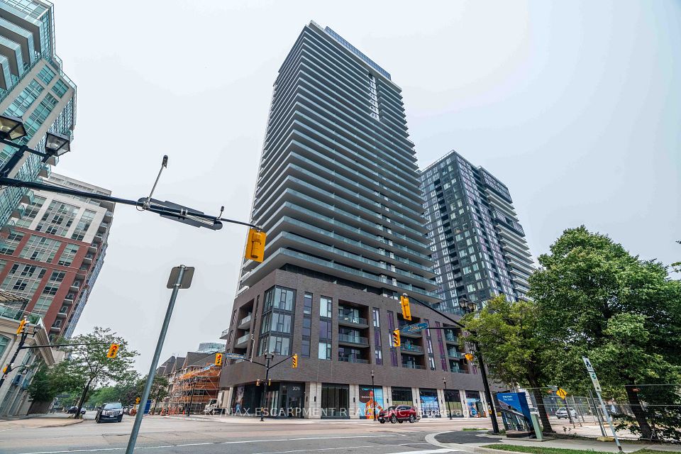 Condo Apartment at 2075 Lakeshore Road 707, Burlington, ON L7R 0H3, Burlington