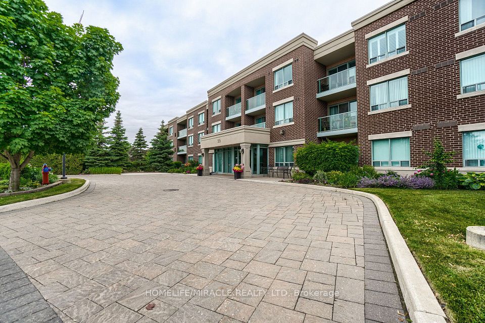 55 Via Rosedale Road 105, Brampton, ON L6R 0V1 at 55 Via Rosedale Road 105, Brampton, ON L6R 0V1, Brampton, ON, L6R 0V1