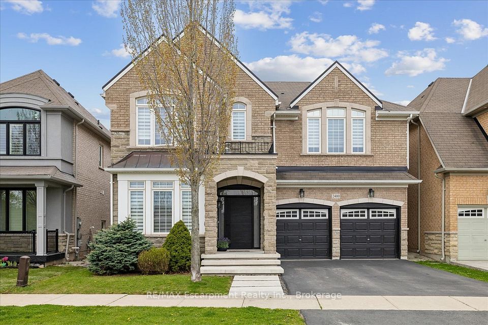 2400 Spring Meadow Way, Oakville, ON L6M 0R6 at 2400 Spring Meadow Way, Oakville, ON L6M 0R6, Oakville, ON, L6M 0R6