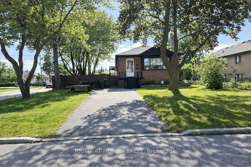 70 Bunnell Crescent, Toronto, ON M3M 2C1 at 70 Bunnell Crescent, Toronto, ON M3M 2C1, Toronto W05, ON, M3M 2C1