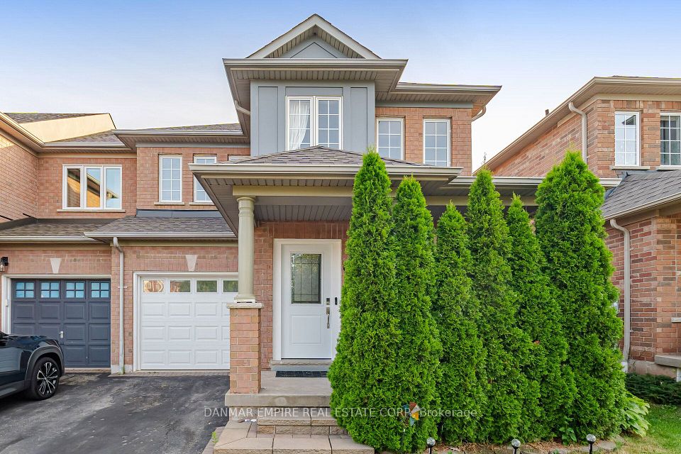 658 Julia Avenue, Burlington, ON L7Z 6X3 at 658 Julia Avenue, Burlington, ON L7Z 6X3, Burlington, ON, L7Z 6X3