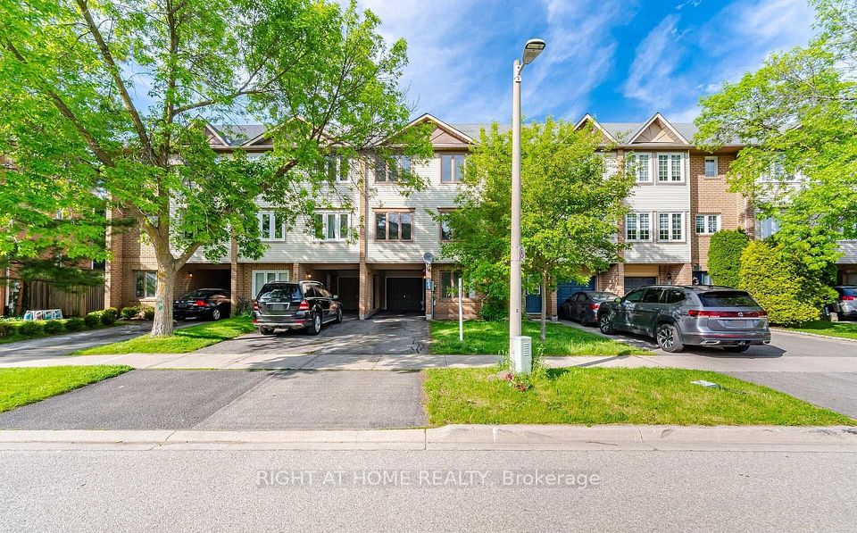 Att/Row/Townhouse at 2349 Strawfield Court, Oakville, ON L6H 6C2, Oakville