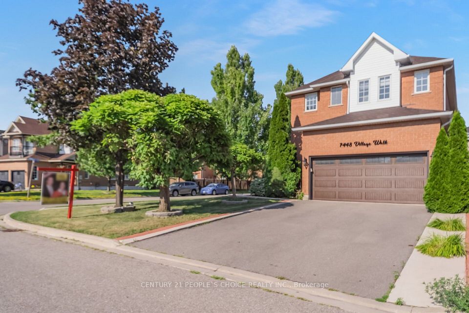 7448 Village Walk, Mississauga, ON L5W 2V7 at 7448 Village Walk, Mississauga, ON L5W 2V7, Mississauga, ON, L5W 2V7