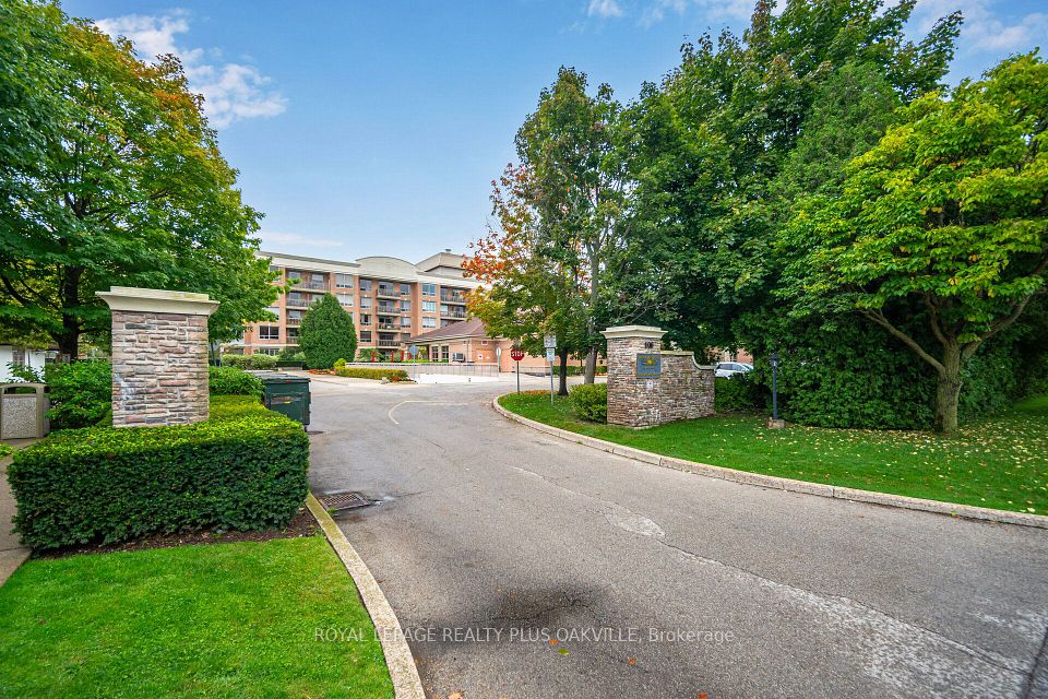 100 Burloak Drive 1406, Burlington, ON L7L 6P6 at 100 Burloak Drive 1406, Burlington, ON L7L 6P6, Burlington, ON, L7L 6P6