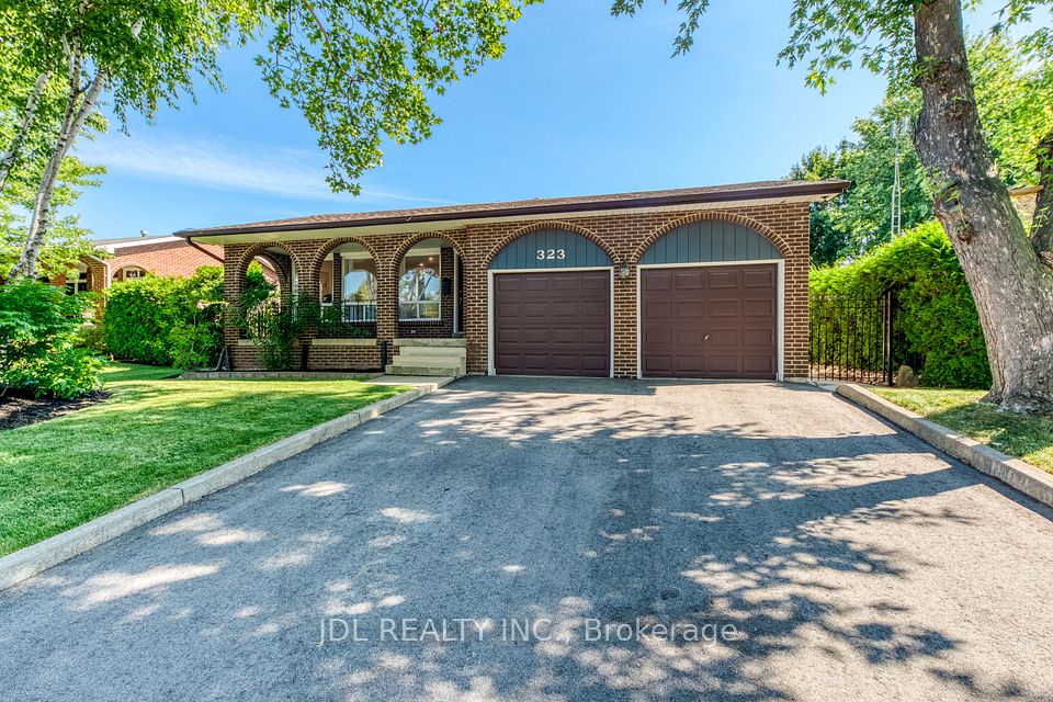 323 Warminster Drive S, Oakville, ON L6L 4N1 at 323 Warminster Drive S, Oakville, ON L6L 4N1, Oakville, ON, L6L 4N1