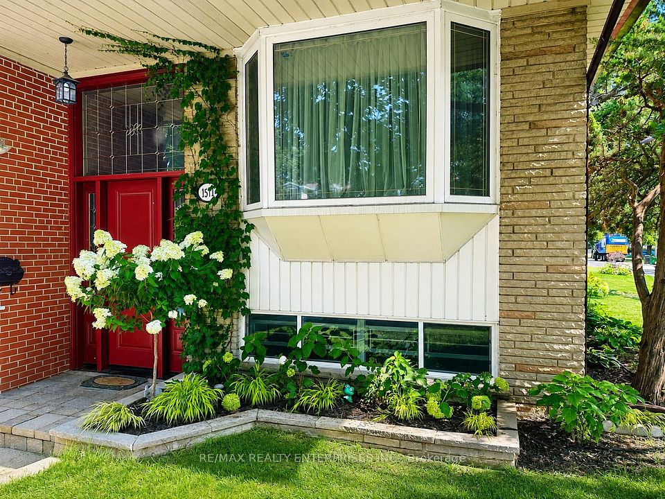 1571 Muir Road, Mississauga, ON L5E 2J3 at 1571 Muir Road, Mississauga, ON L5E 2J3, Mississauga, ON, L5E 2J3