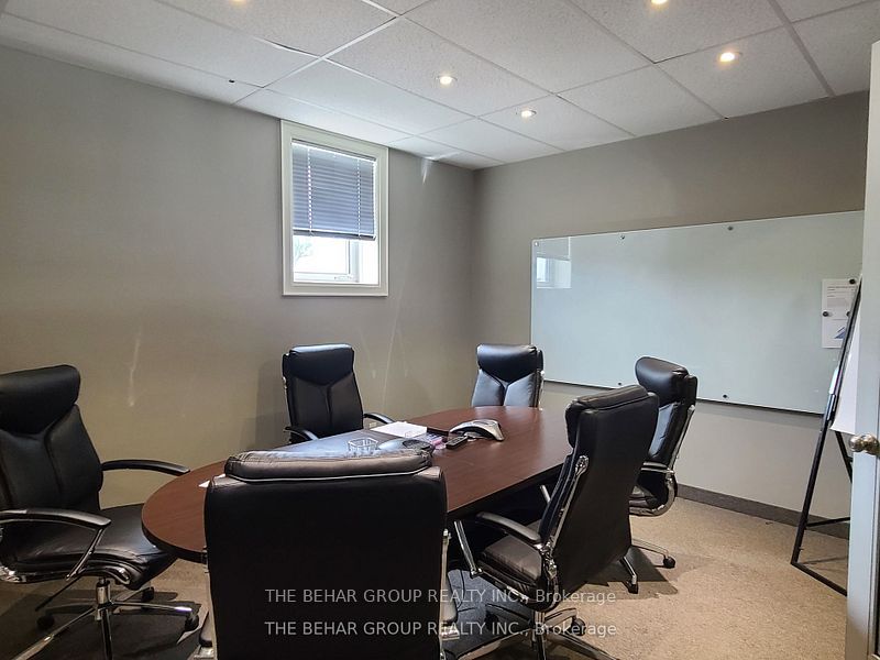 550 Speers Road 1/Office 20, Oakville, ON L6K 2G3
