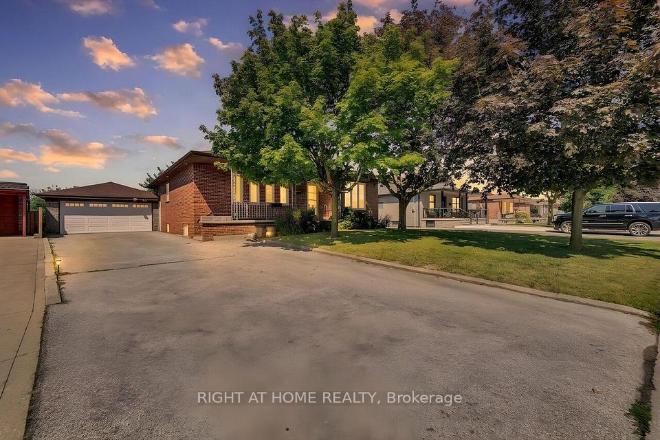 110 Jay Street, Toronto, ON M6L 2M2 at 110 Jay Street, Toronto, ON M6L 2M2, Toronto W04, ON, M6L 2M2