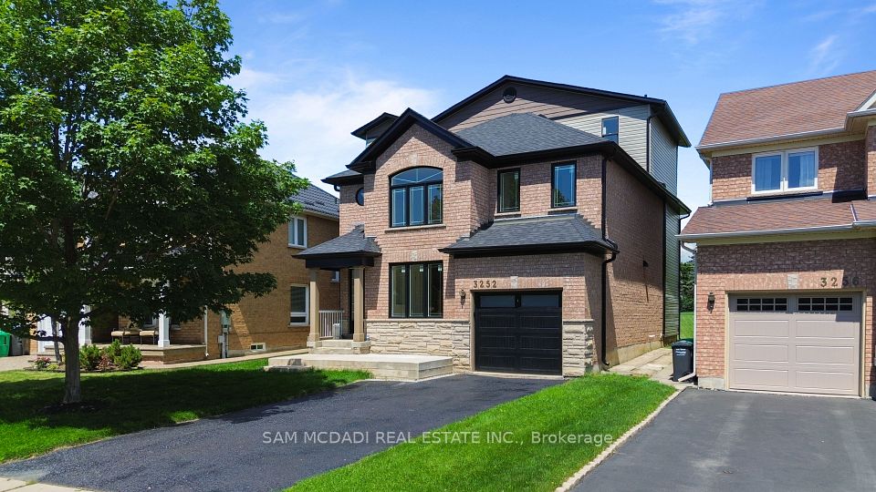 3252 Hunters Glen, Mississauga, ON L5N 8M3 at 3252 Hunters Glen, Mississauga, ON L5N 8M3, Mississauga, ON, L5N 8M3
