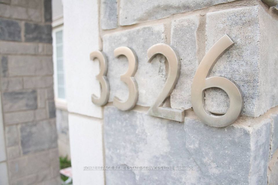 Att/Row/Townhouse at 3326 Carding Mill (M Flr) Trail Main Floor, Oakville, ON L6M 1R7, Oakville
