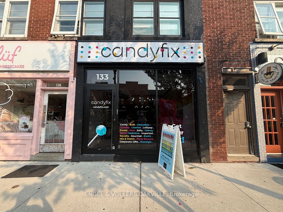 133 Lakeshore Road E, Oakville, ON L6J 1H3