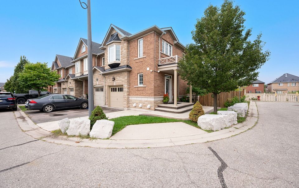 Att/Row/Townhouse at 745 Farmstead Drive 21, Milton, ON L9T 8B1, Milton