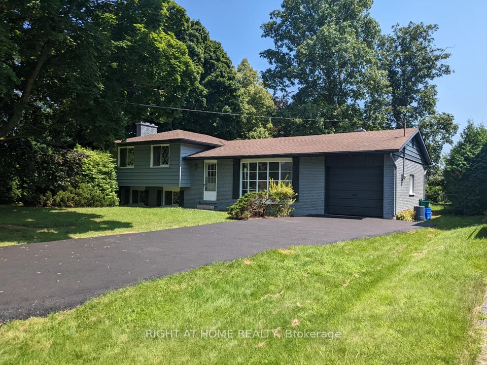 Detached at 464 Sandlewood Road, Oakville, ON L6L 3S4, Oakville