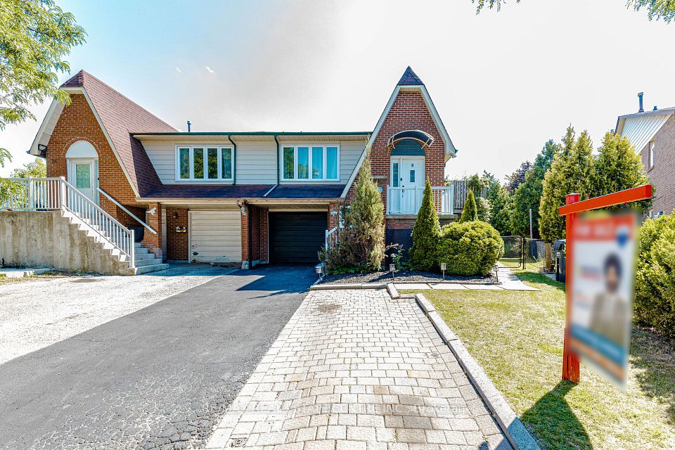 Semi-Detached at 28 Foxacre Row, Brampton, ON L6V 3P5, Brampton
