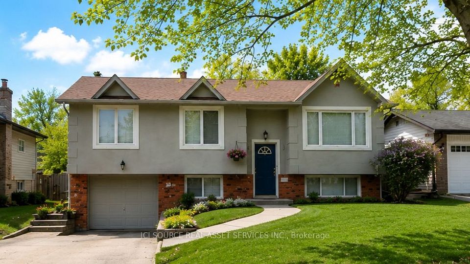 Detached at 699 Castleguard Crescent, Burlington, ON L7N 2W7, Burlington
