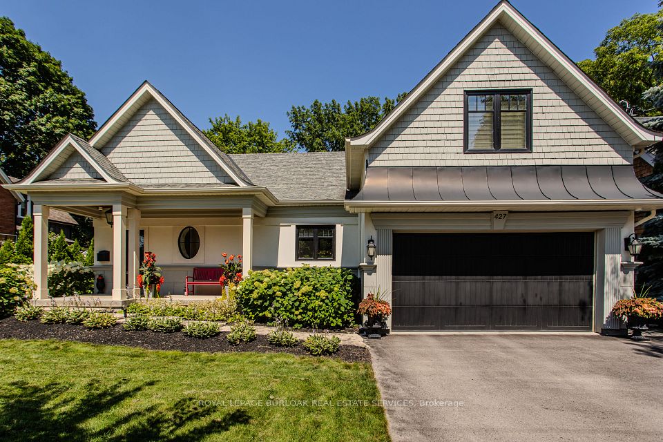 Detached at 427 Smith Avenue, Burlington, ON L7R 2T9, Burlington
