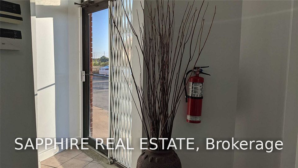 7885 Tranmere Drive 1-202, Mississauga, ON L5S 1V8