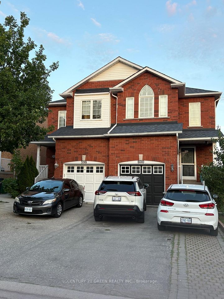 Semi-Detached at 598 Dolly Bird Lane (Upper), Mississauga, ON L5W 1G7, Mississauga