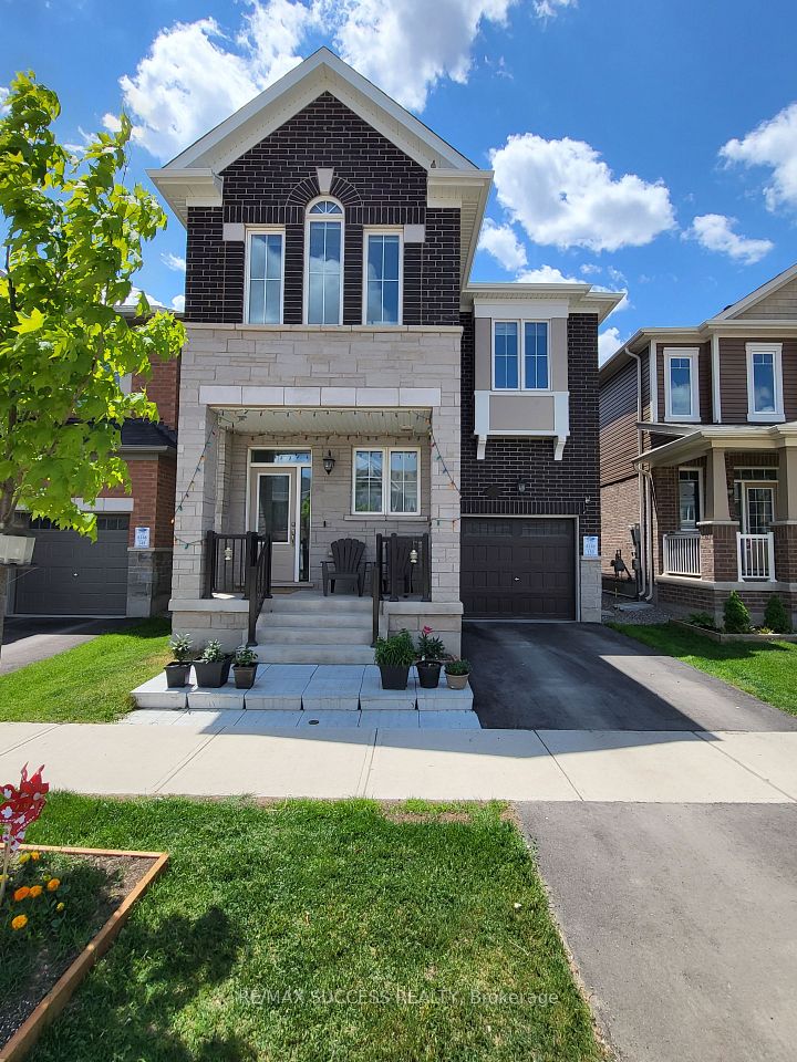 Detached at 725 Kennedy Circle W, Milton, ON L9E 1R9, Milton