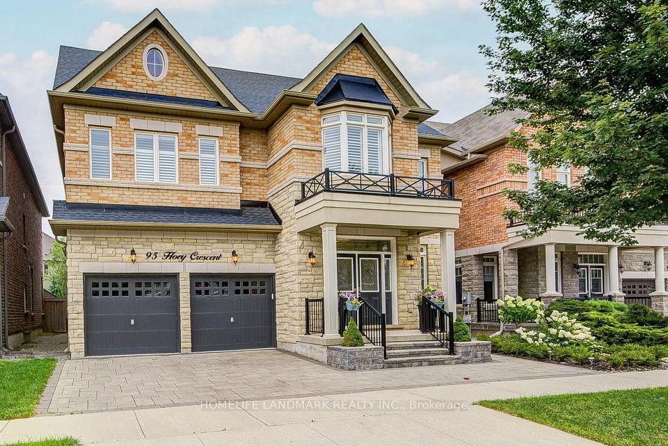 Detached at 95 Hoey Crescent, Oakville, ON L6M 0X1, Oakville