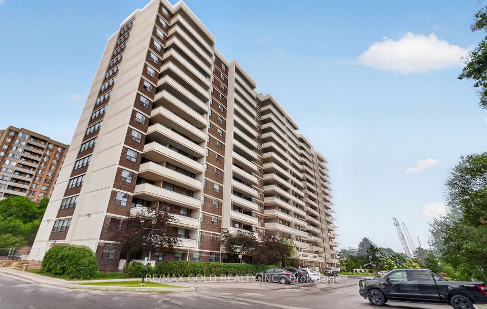 Condo Apartment at 3 Lisa Street 1109, Brampton, ON L6T 4A2, Brampton