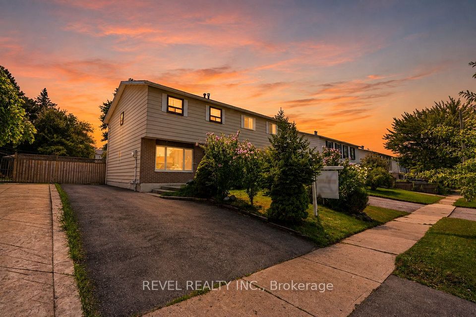 Semi-Detached at 24 Bramhall Circle, Brampton, ON L6V 2G4, Brampton