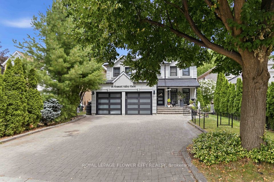 18 Pleasant Valley Place, Brampton, ON L6S 5S2 at 18 Pleasant Valley Place, Brampton, ON L6S 5S2, Brampton, ON, L6S 5S2