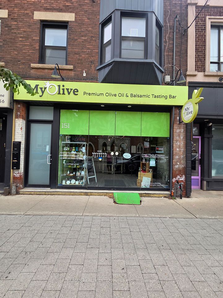 151 Roncesvalles Avenue, Toronto, ON M6R 2L3