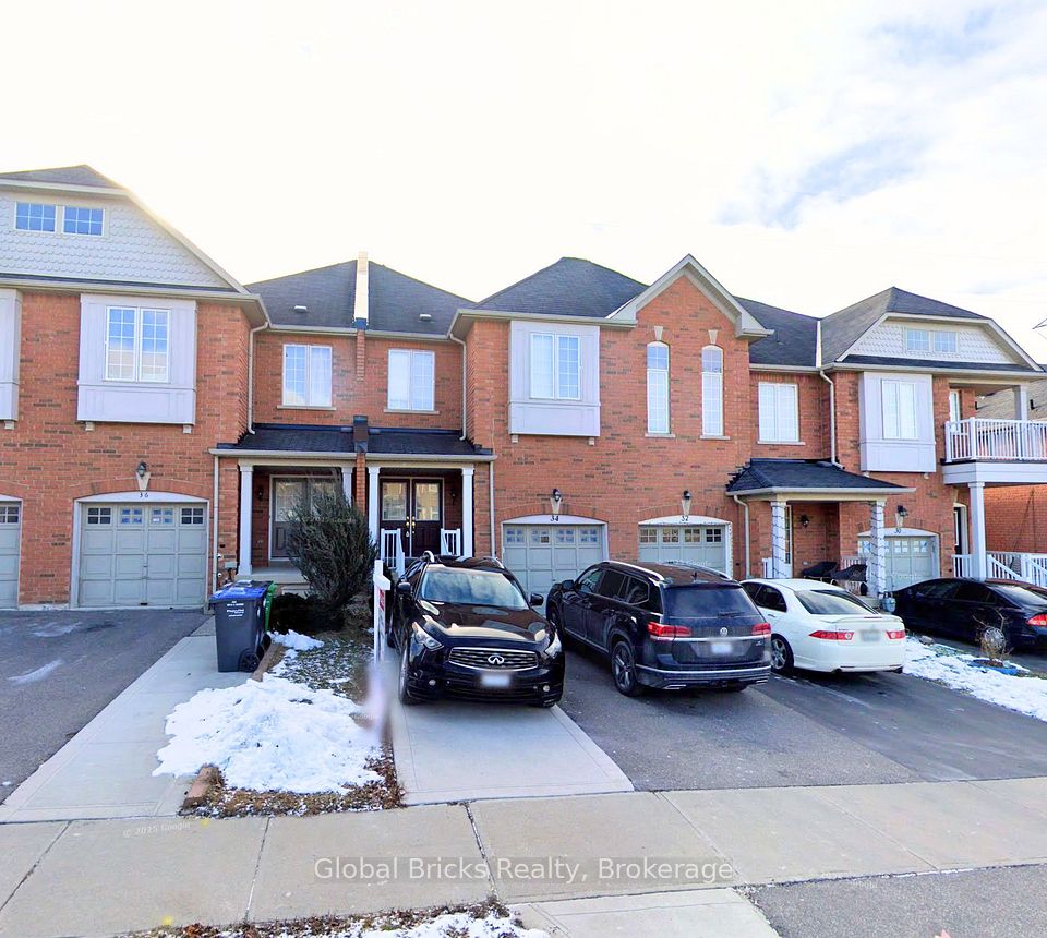Att/Row/Townhouse at 34 Pefferlaw Circle, Brampton, ON L6Y 0K1, Brampton