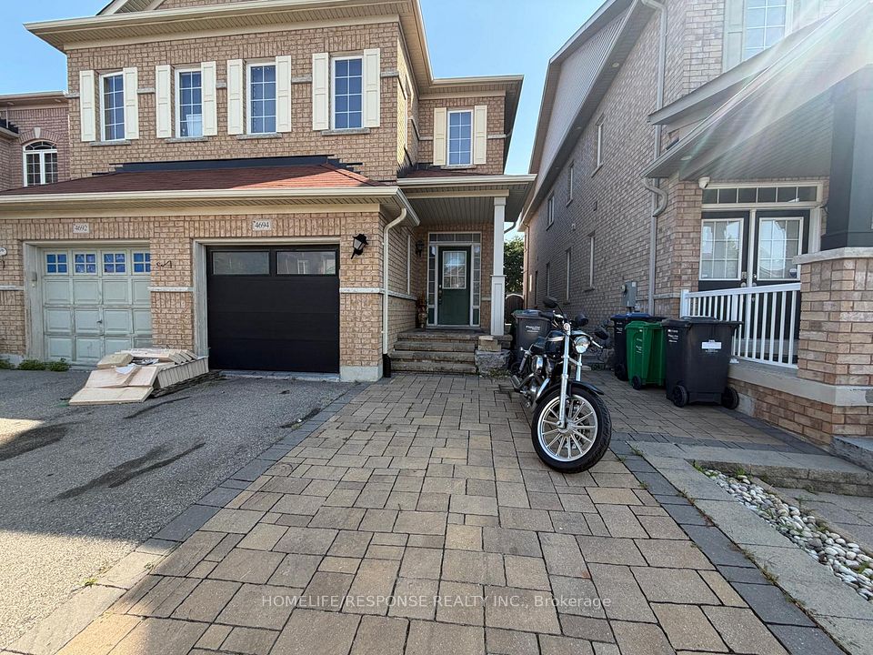 Semi-Detached  at 4694 CENTRETOWN Way, Mississauga, ON L5R 0C9, Mississauga