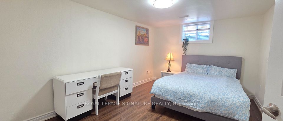 Semi-Detached at 3692 Ellengale Drive Basement 2, Mississauga, ON L5C 1Z7, Mississauga