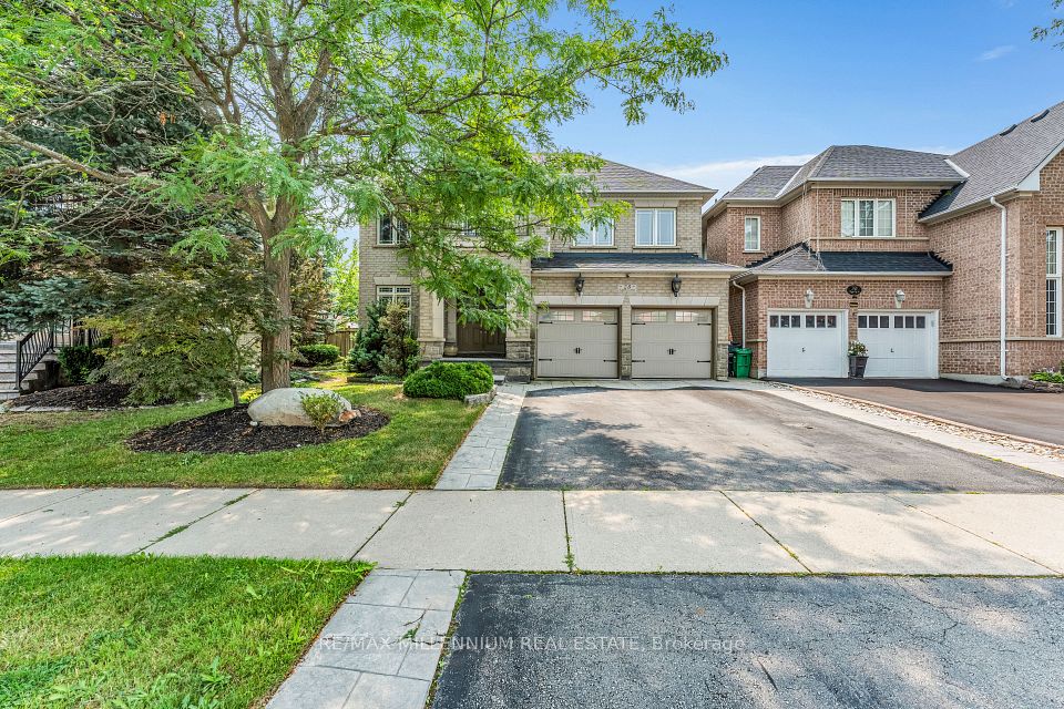 Detached at 28 Fogerty Street, Brampton, ON L6Y 5K2, Brampton