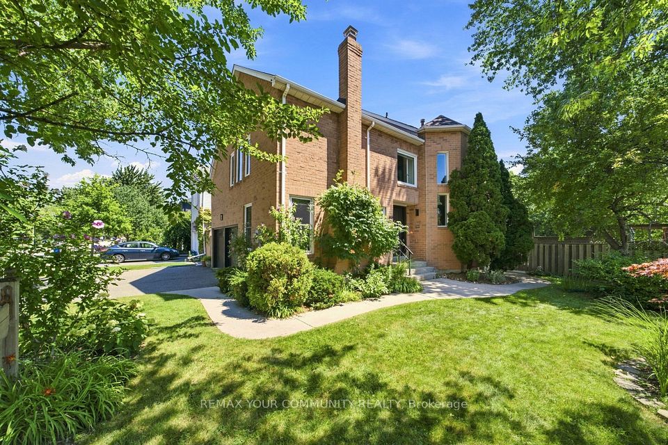 Detached at 1544 Greenbriar Drive, Oakville, ON L6M 1Y5, Oakville