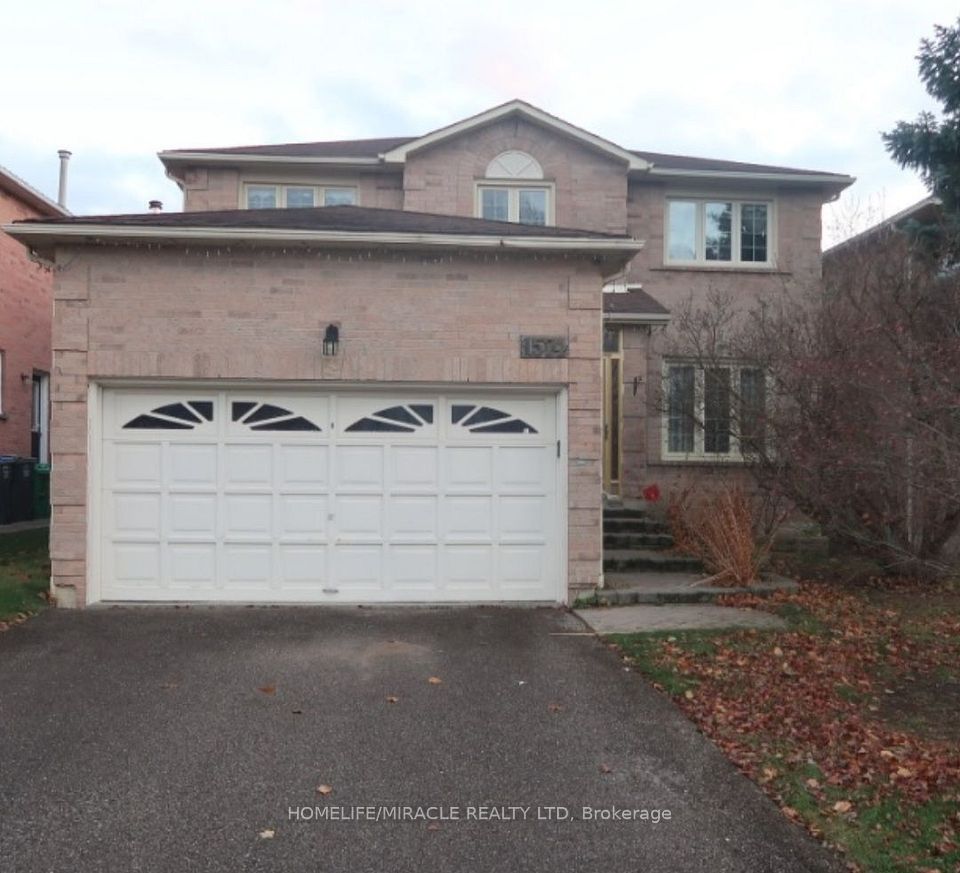 Detached at 1574 Highbrook Avenue, Mississauga, ON L5M 4W1, Mississauga