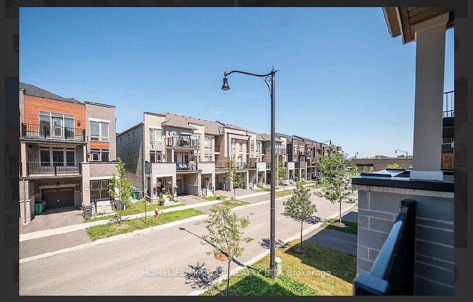 Att/Row/Townhouse at 23 Arrowview Drive, Brampton, ON L7A 5H6, Brampton