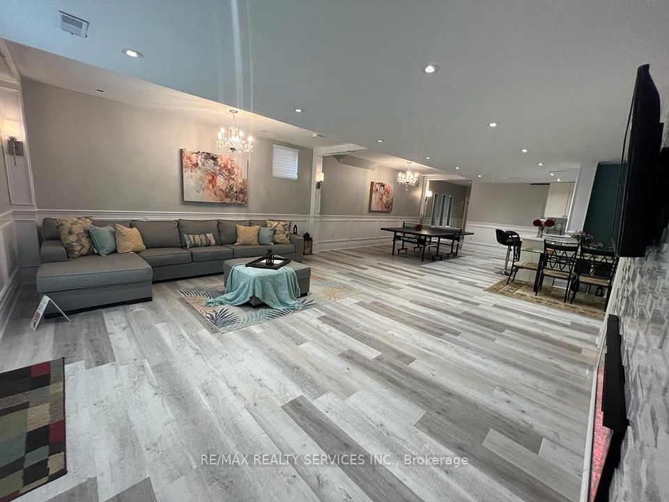Detached at 20 Malaspina Close Bsmt, Brampton, ON L6Y 6E2, Brampton