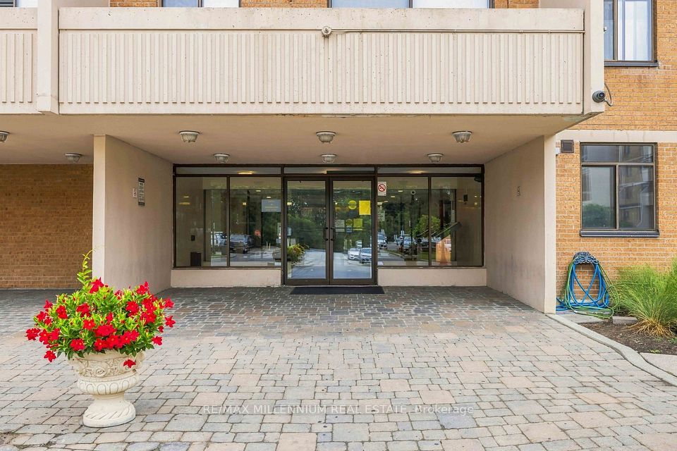 Condo Townhouse at 2645 Jane Street 126, Toronto, ON M3L 2J3, Toronto W05